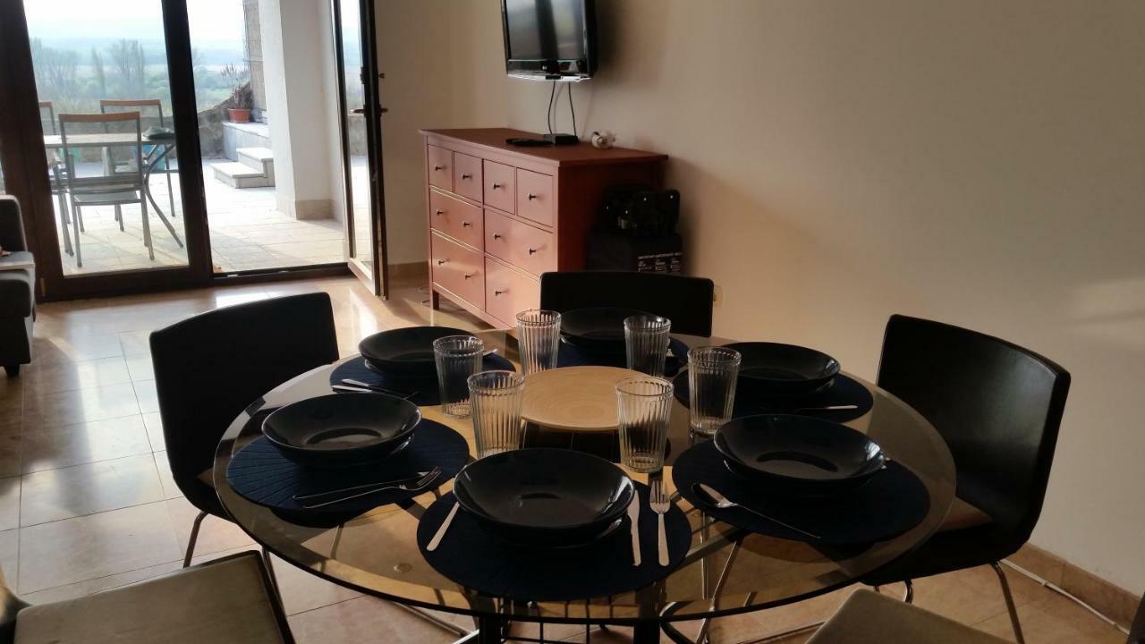 טיהאני Classy Panorama Apartman מראה חיצוני תמונה